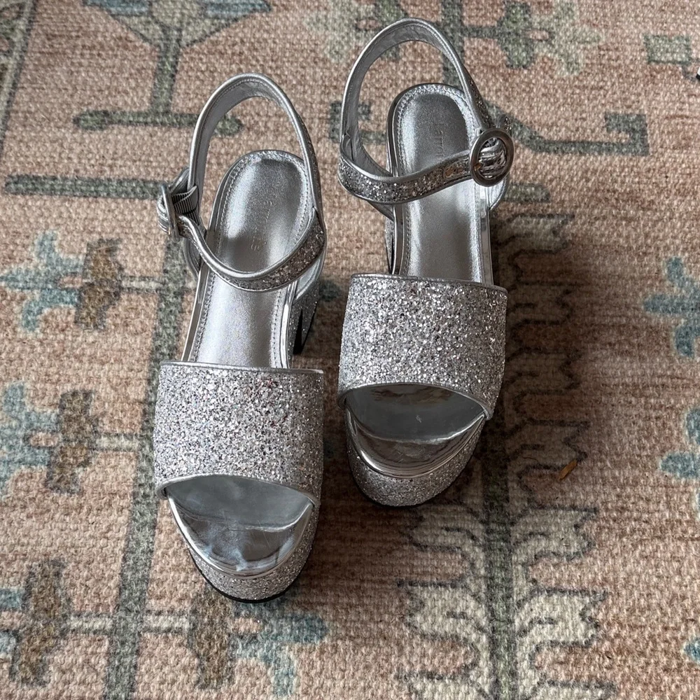 Larroudé Miso Platform Strap Sandals Glitter Silver | Size 8 - Picture 4 of 9